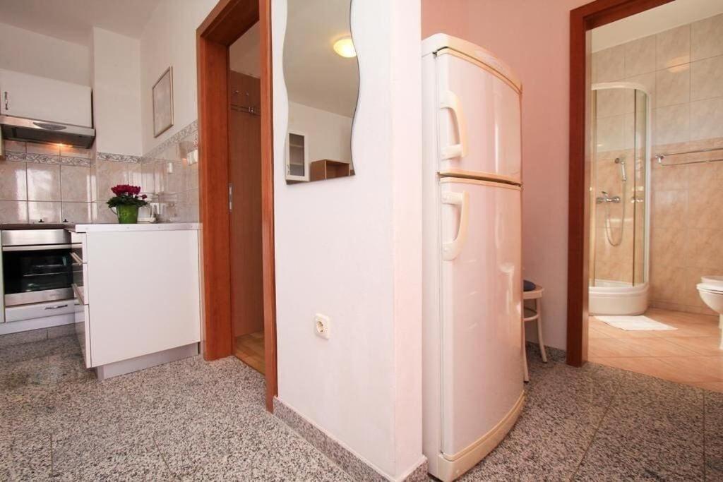 Apartments Ana Sukošan Extérieur photo